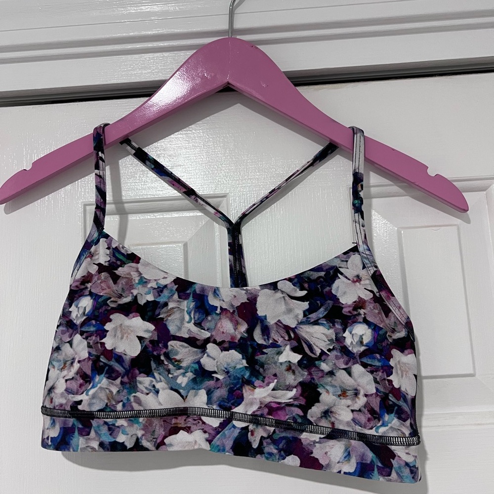 Lululemon leggings and matching bra